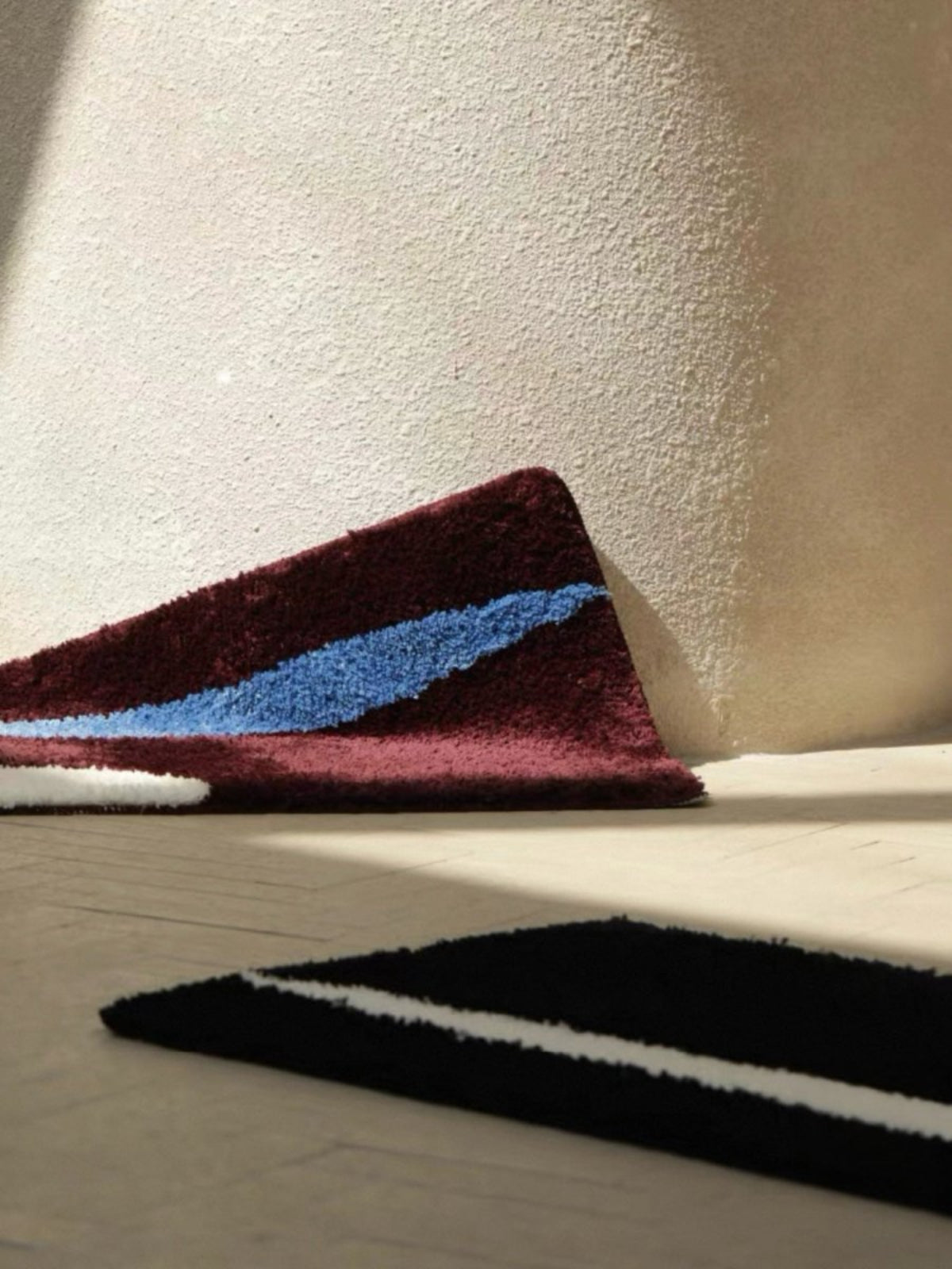 Tapis de bain abstrait contemporain ultra doux, absorbant, antidérapant
